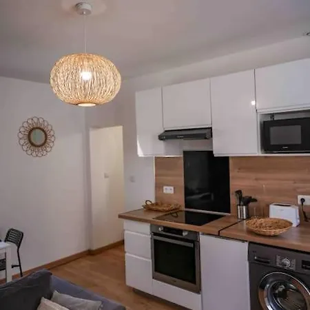 Cosy A Deux Pas Du Centre-ville Apartamento *