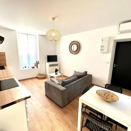 Apartamento Cosy A Deux Pas Du Centre-ville Nîmes